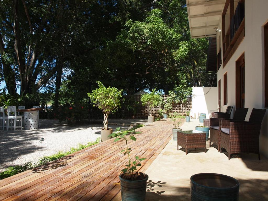 Hotel Casa Blanca Tamarindo Esterno foto